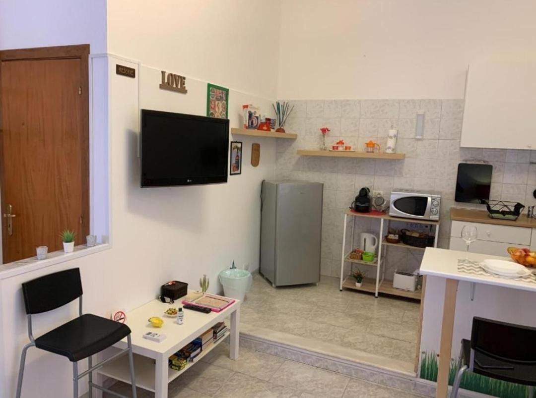 The Airport House Apartment Catania Exterior photo